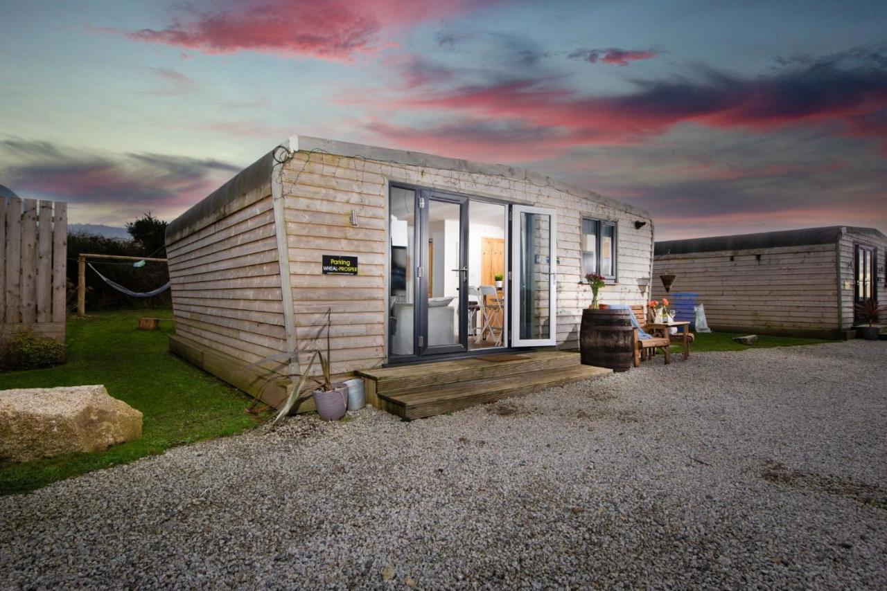 Wheal Prosper- Beautifully Fitted Wooden Lodge Helston Cornwall Kültér fotó